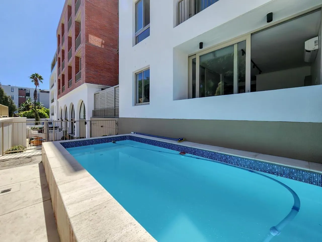 The Braemar Green Point Two Bed, Two Bath, Parking Cape Town 0*,