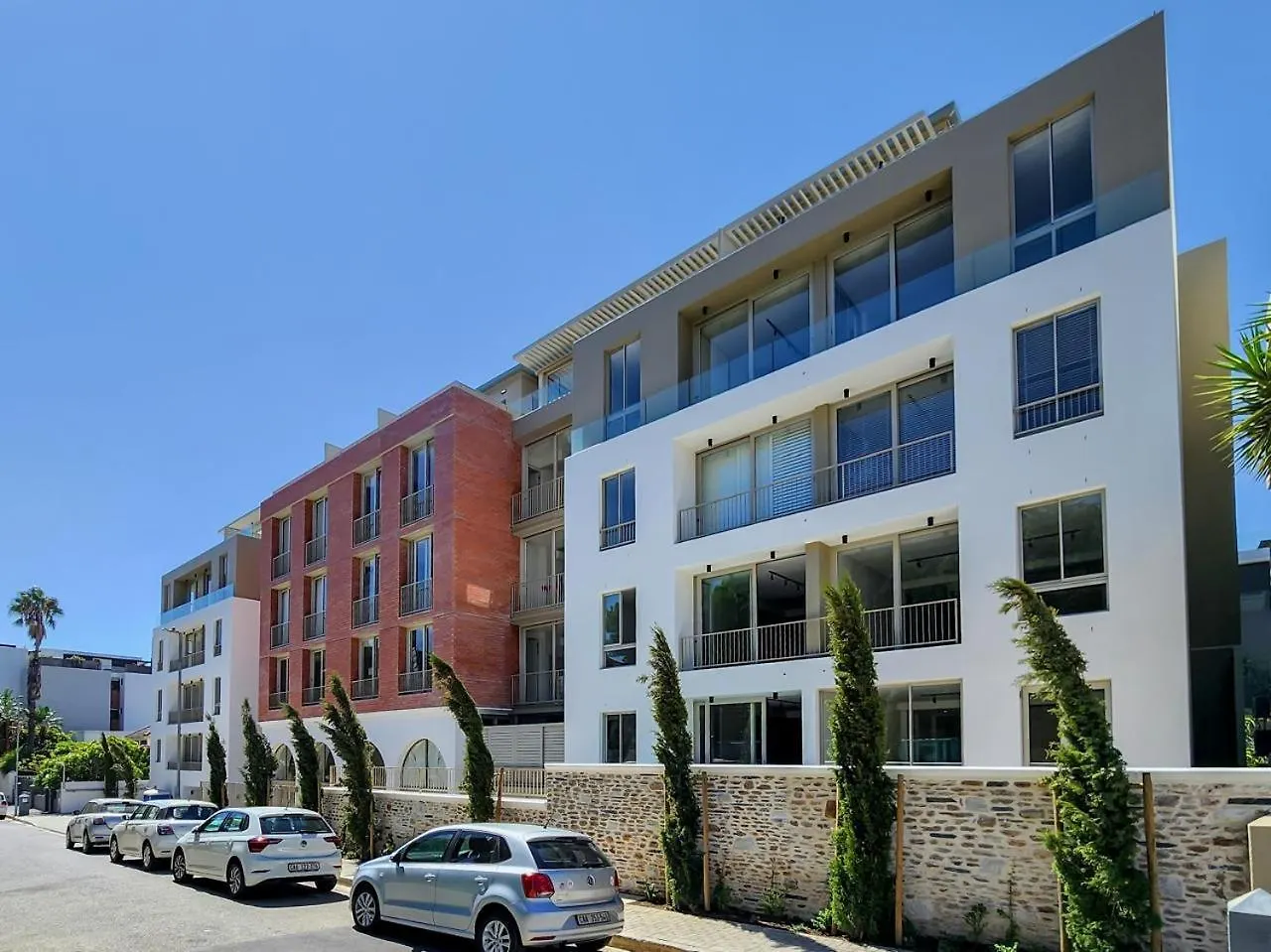 The Braemar Green Point Two Bed, Two Bath, Parking Cape Town