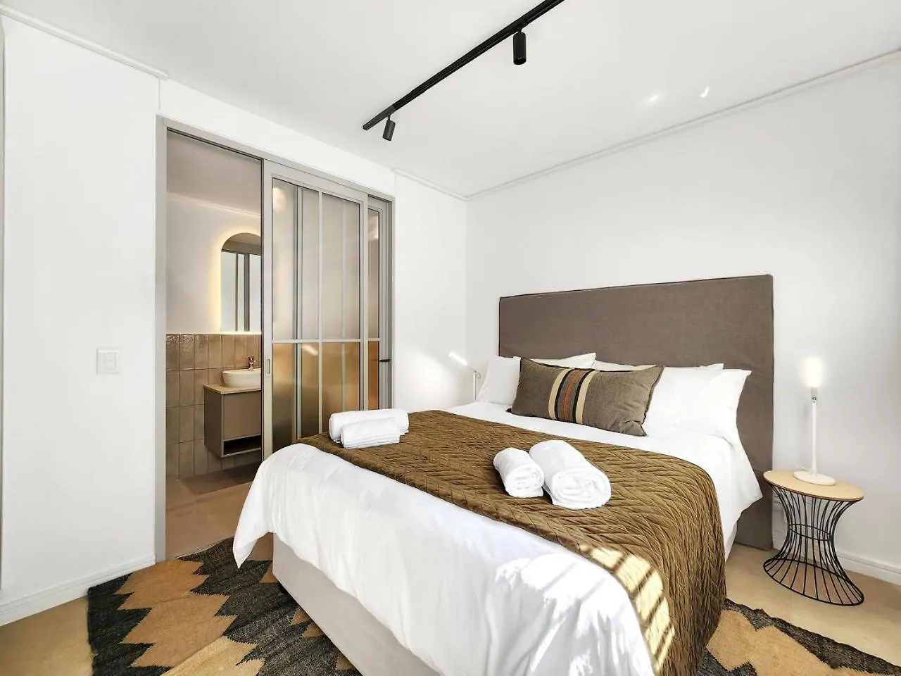 The Braemar Green Point Two Bed, Two Bath, Parking Le Cap